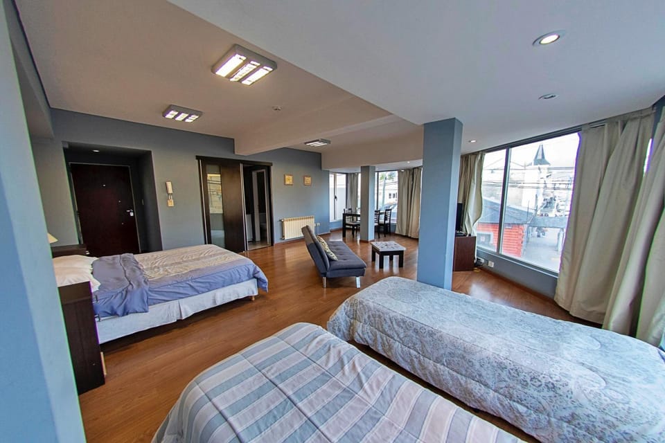 Bed, Living room