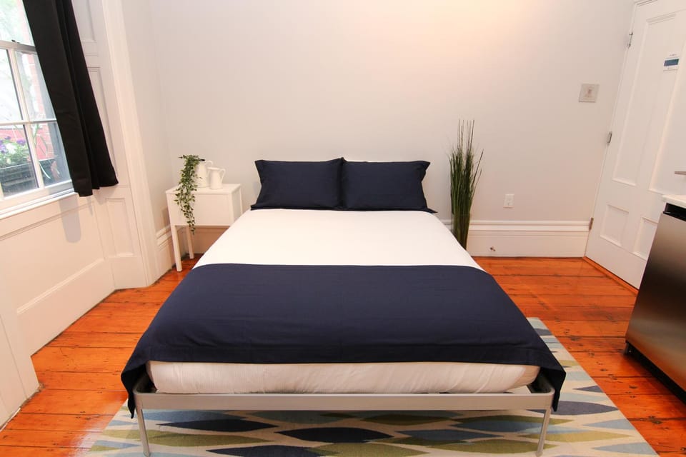 Bed, View (from property/room), Kitchen or kitchenette, Bedroom