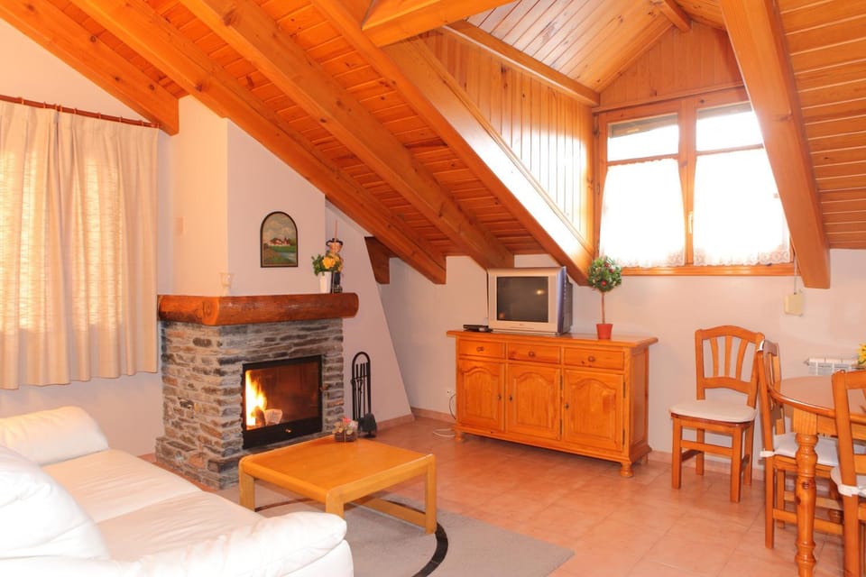 Day, Dining area