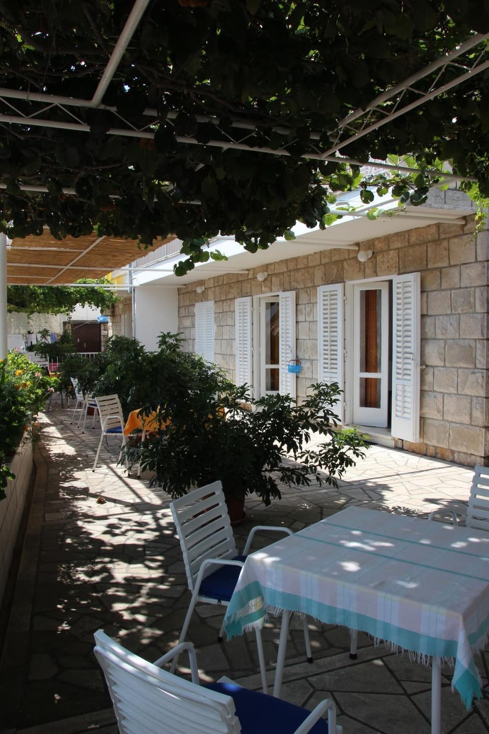 Facade/entrance, Balcony/Terrace