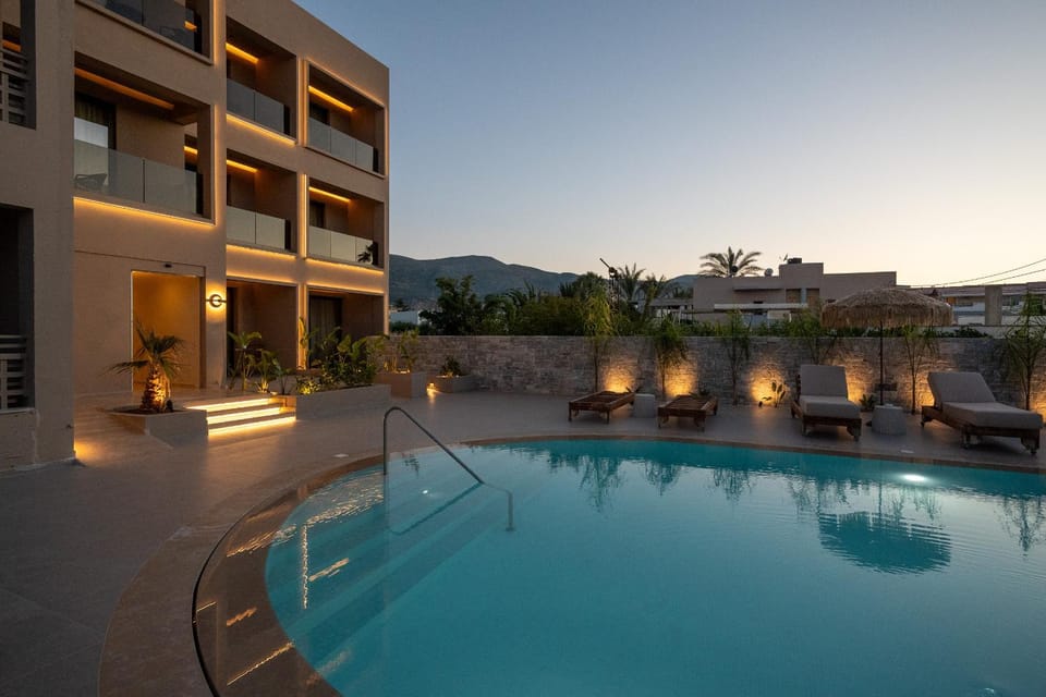 Property building, Swimming pool