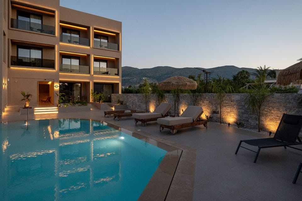 Property building, Pool view, Swimming pool