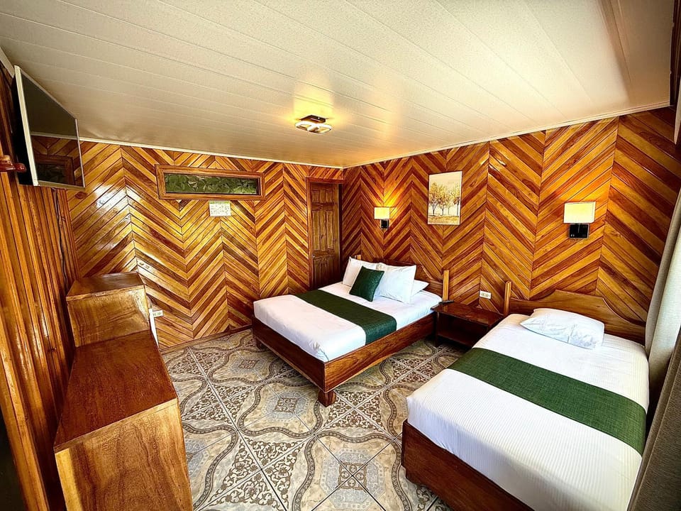 Mar Inn Costa Rica Bed and Breakfast in Monteverde