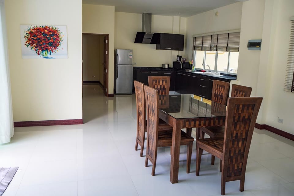 Villa Tanya, 3 Bed with Private Pool and Jacuzzi House in Rawai