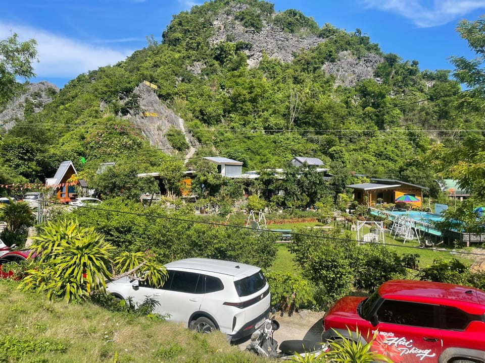 Cat Ba Love House Nature lodge in Laos