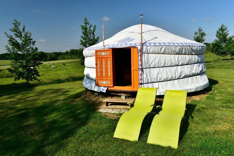 Facade/entrance, Sports