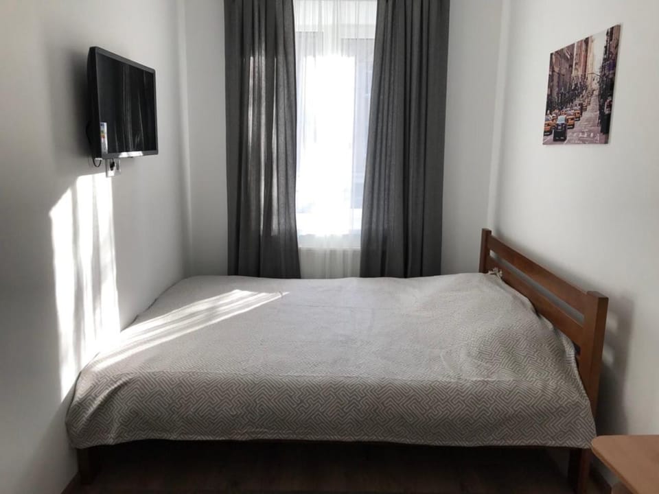 Bedroom, bunk bed