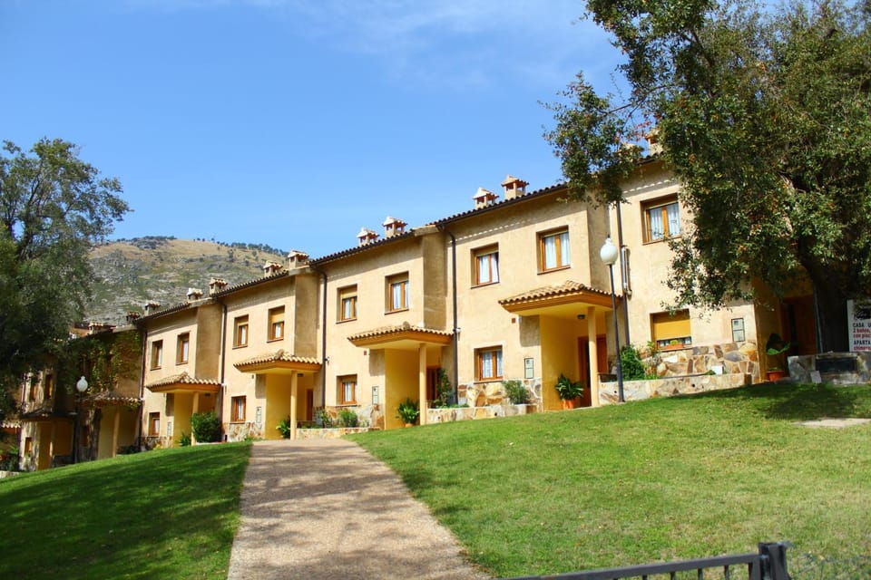 Residencial Los Robles Country House in Arroyo Frío