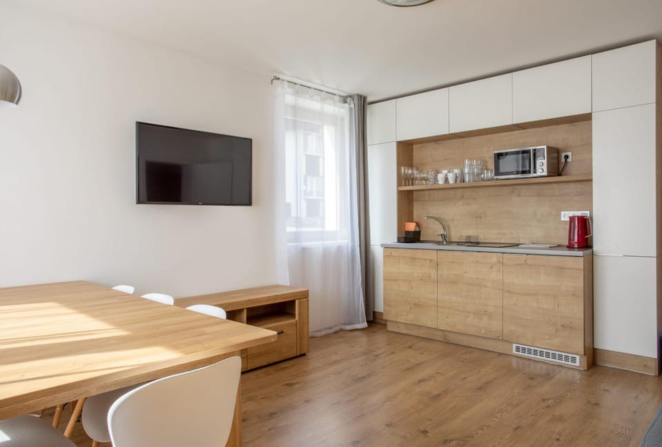 Kitchen or kitchenette, kitchen, kitchen