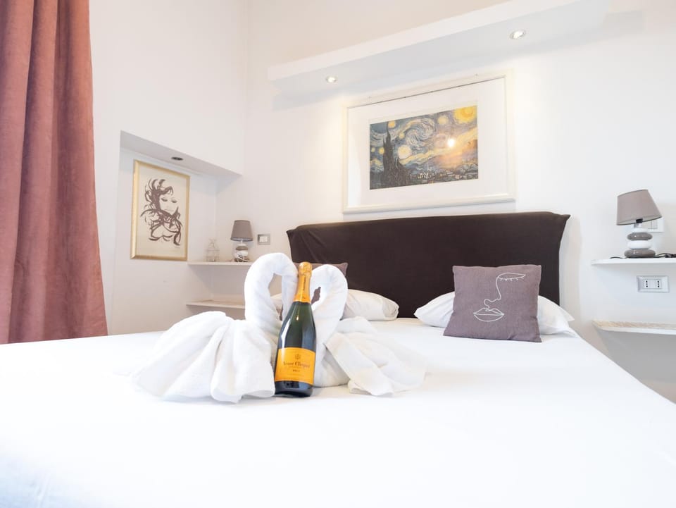 Romerooms Cola di Rienzo Bed and Breakfast in Rome