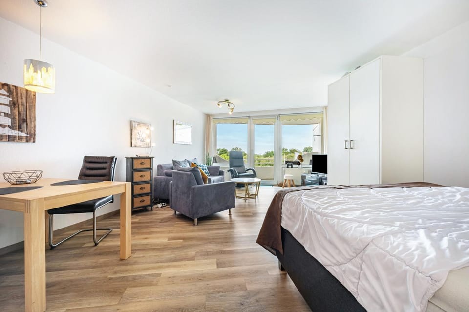 Living room, Bedroom