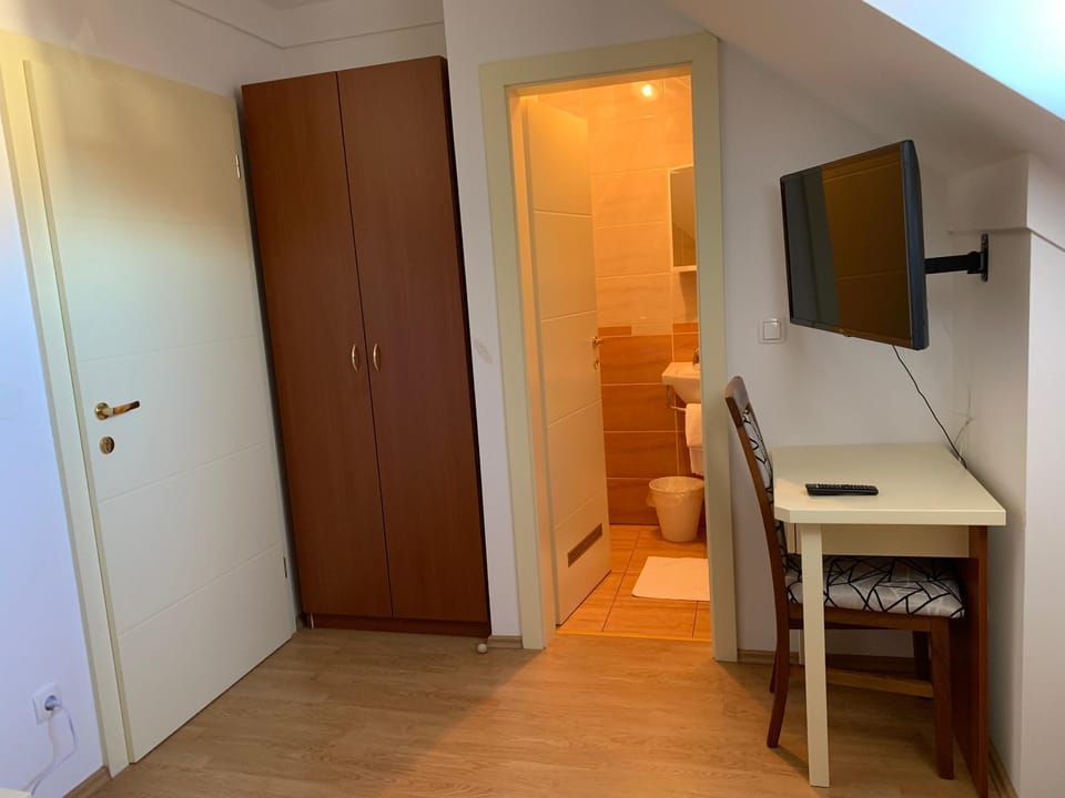 Vinarija Zlatar Bed and Breakfast in Slovenia