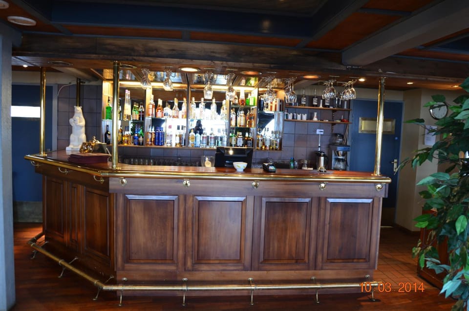 Lounge or bar