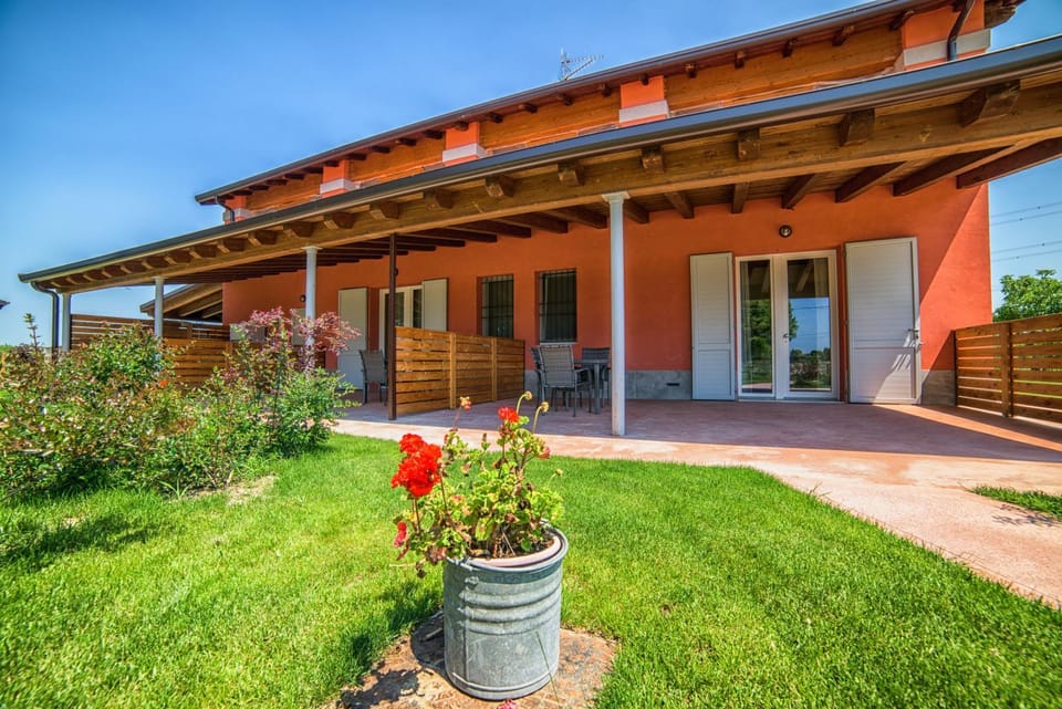 Agriturismo Podere Amati Farm Stay in Emilia-Romagna