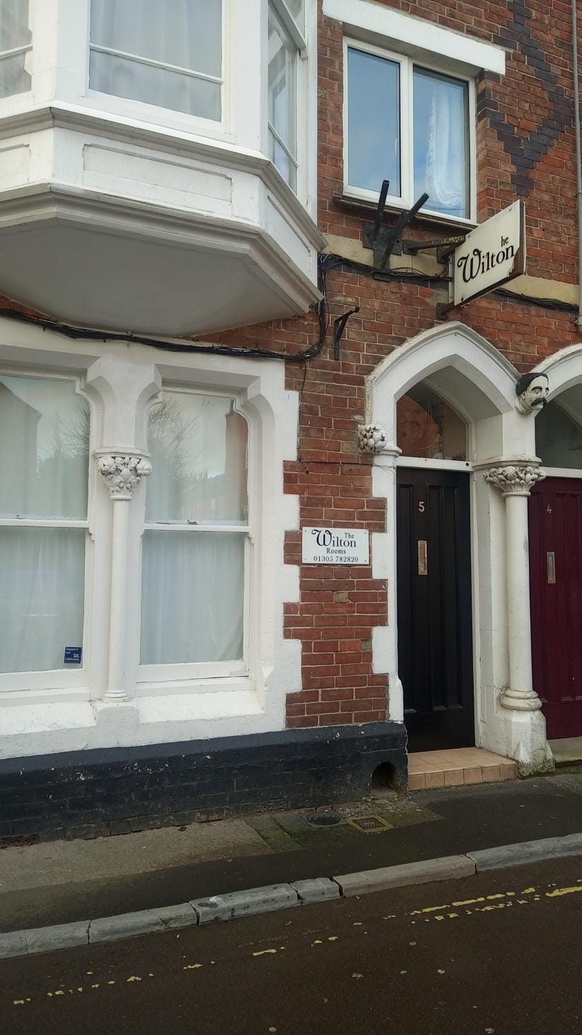 Property building, Facade/entrance