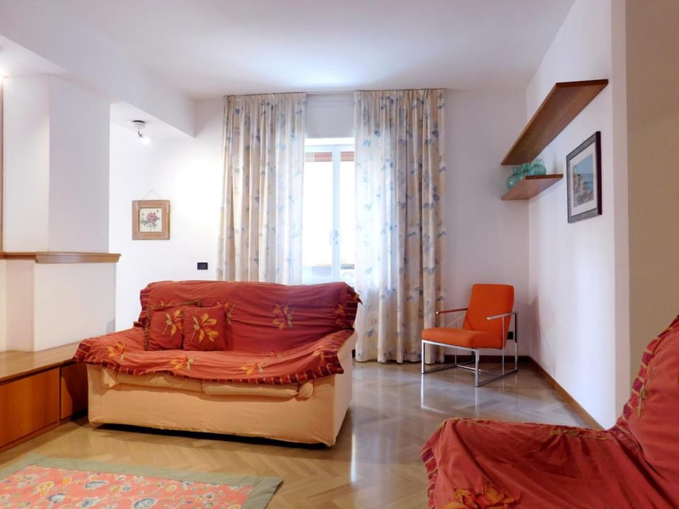 nuovissimo e funzionale, Levanto Apartment in Levanto