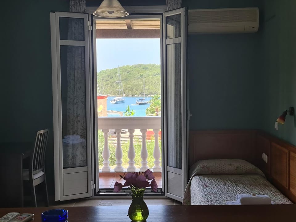Edem Studios Apartment in Peloponnese, Western Greece and the Ionian
