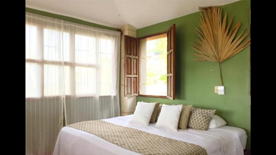 Beachfrontguesthouse Bed and Breakfast in Brisas de Zicatela