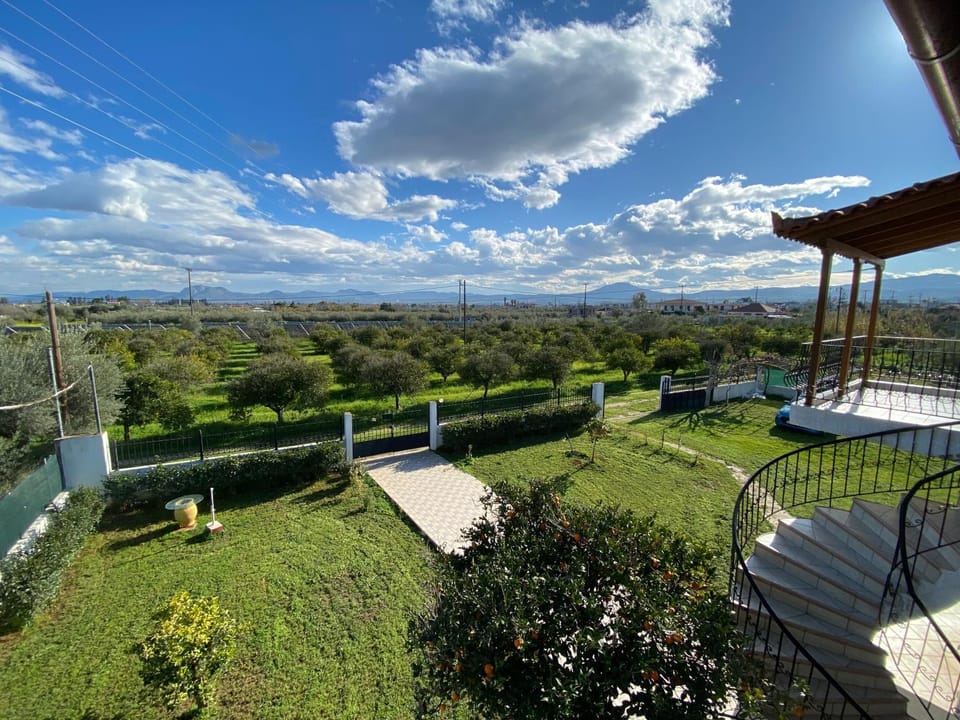 Natural landscape, Balcony/Terrace, Garden view