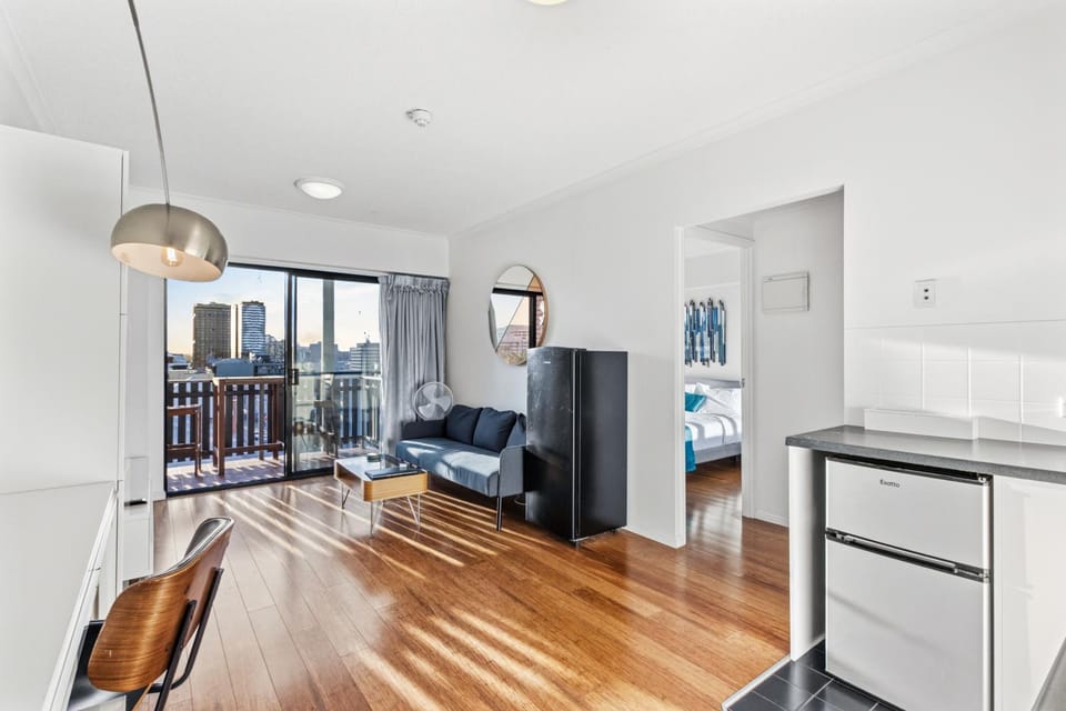 Kitchen or kitchenette, Living room, Photo of the whole room, Seating area, Dining area