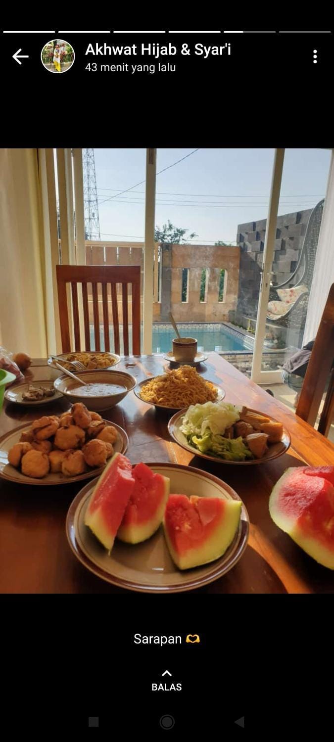Puncak Pinus and Pool Villa in Batu