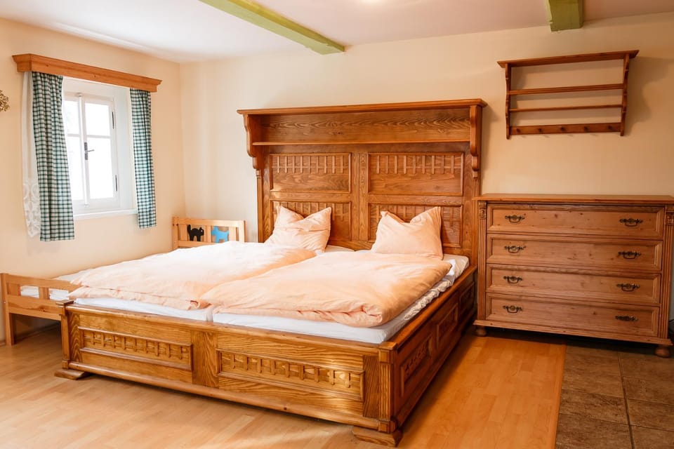 Living room, Bedroom