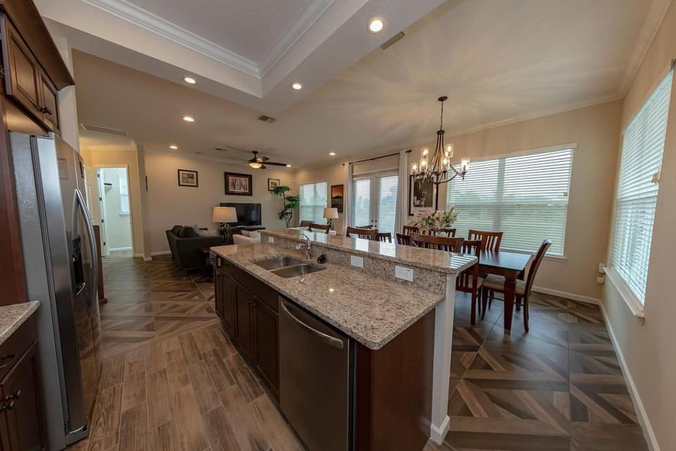 6 Bed 5-Bath Villa For Large Families Groups House in Florida