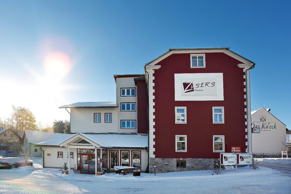 Facade/entrance, Winter