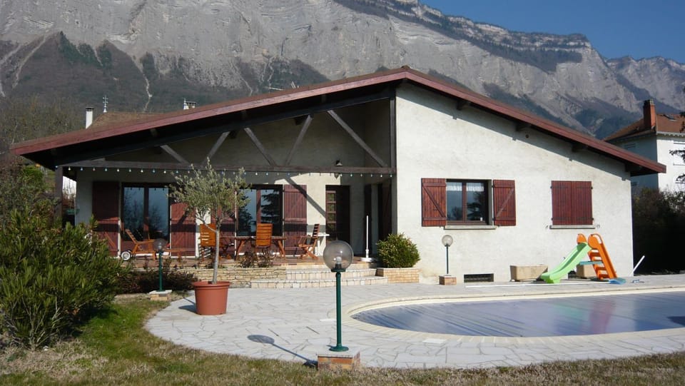 Patio, Natural landscape, Garden, Garden view, Mountain view, Pool view, Swimming pool, Parking