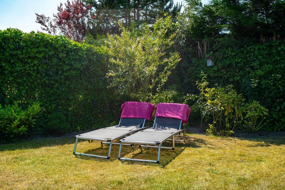 Day, sunbed