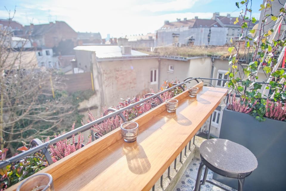 Balcony/Terrace, City view