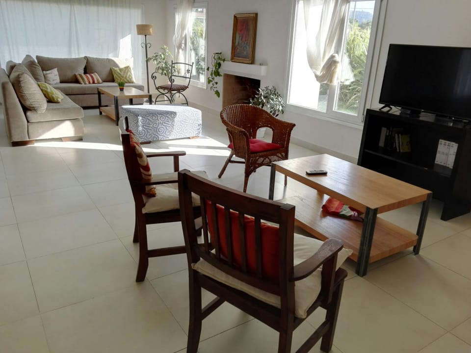 Villa Clarita Tandil Villa in Buenos Aires Province