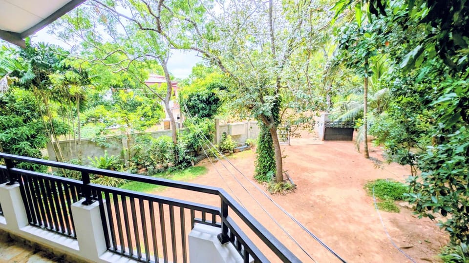 Thuru Sisila Resort Bed and Breakfast in Sri Lanka