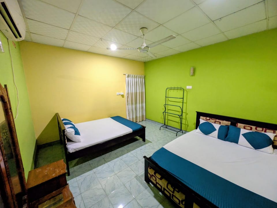 Thuru Sisila Resort Bed and Breakfast in Sri Lanka