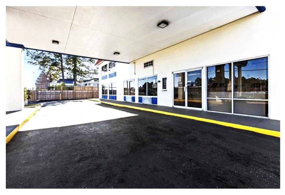 Family Inns of America - Mobile Hotel in Mobile