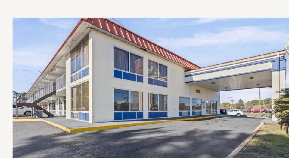 Family Inns of America - Mobile Hotel in Mobile