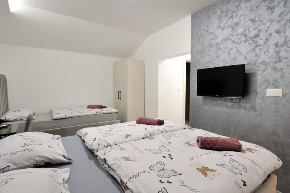 TV and multimedia, Evening entertainment, Bedroom