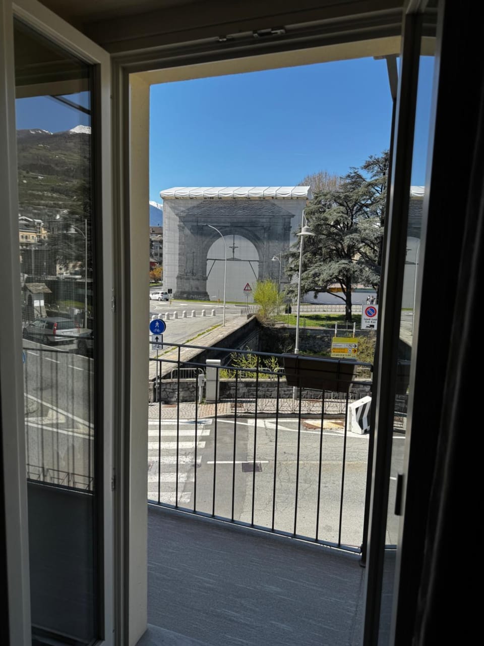 View (from property/room), Balcony/Terrace
