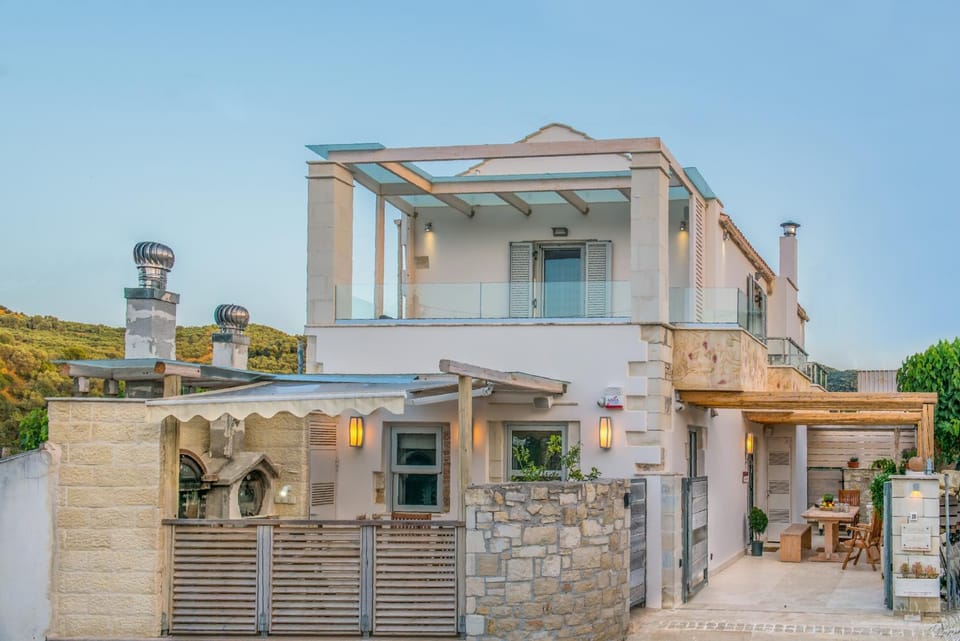 Ontas Villa Loutraki Platanias Villa in Crete