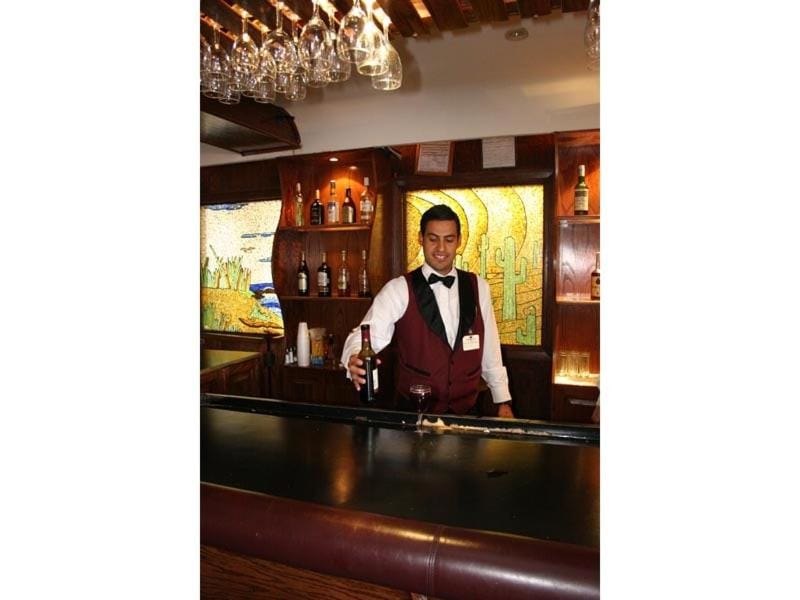 Staff, Lounge or bar