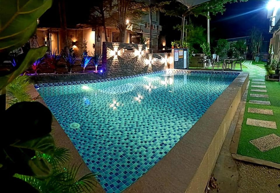Pool view, Swimming pool