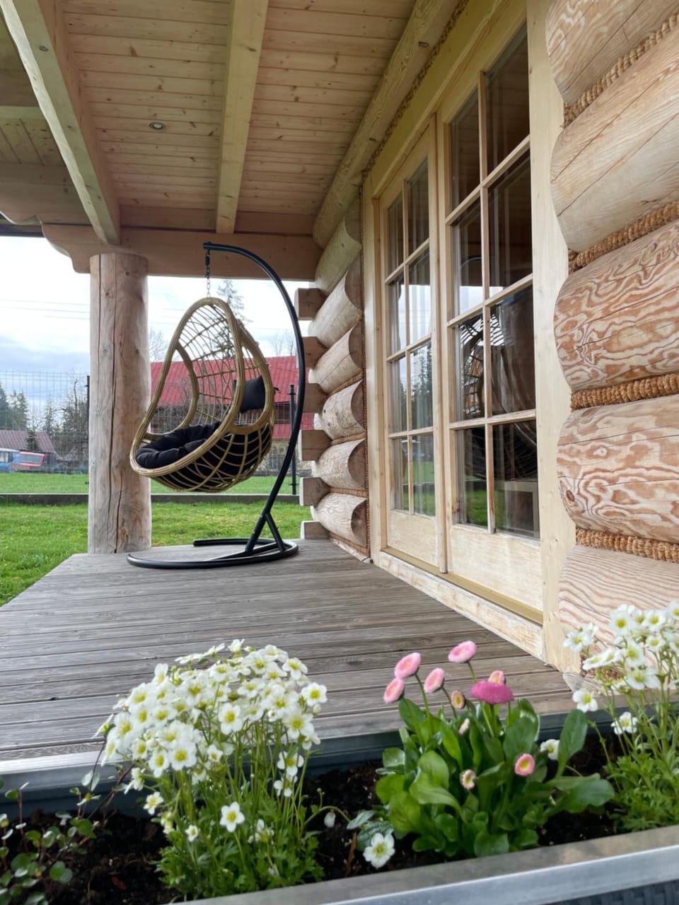 Patio, Spring