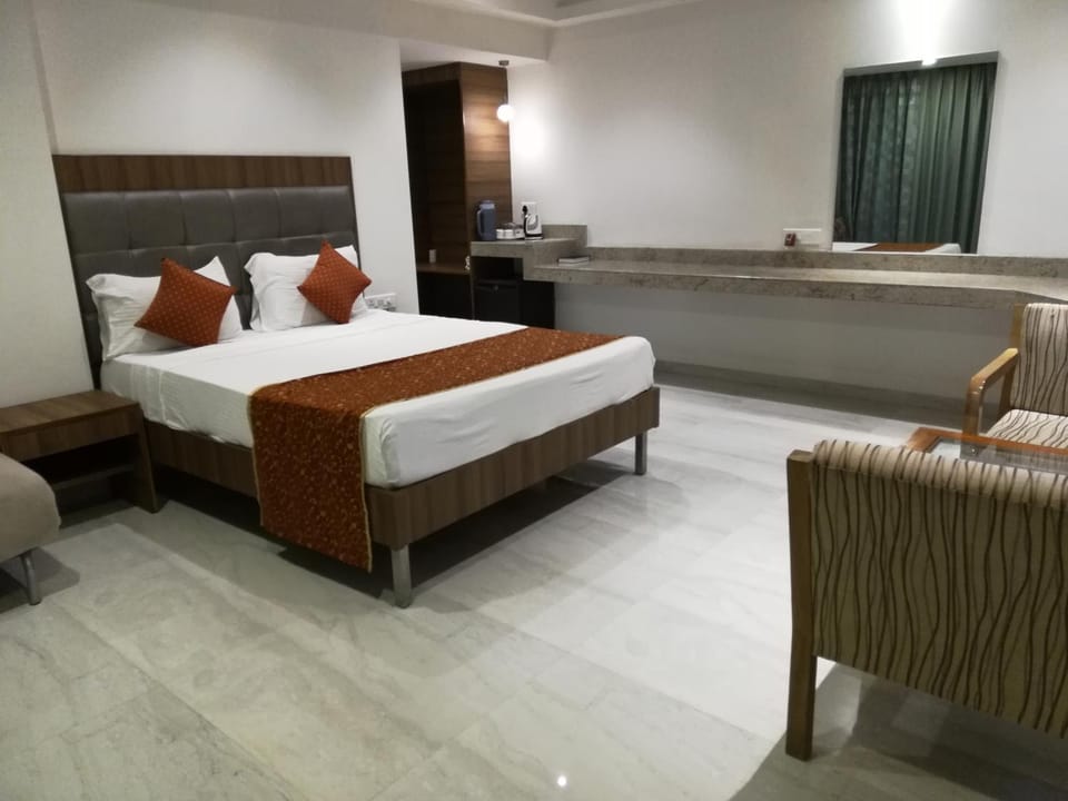 Lake View Resort Lonavala Resort in Lonavla