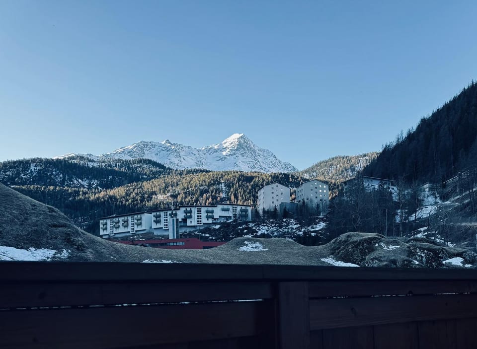 View (from property/room), View (from property/room)