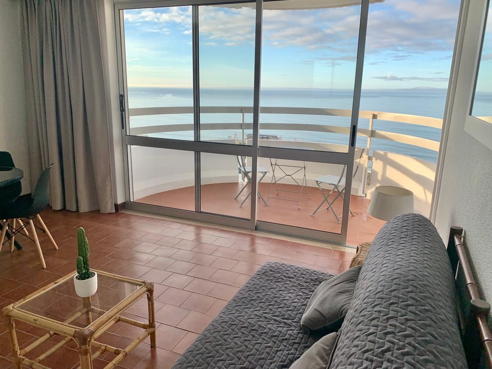 Living room, Sea view