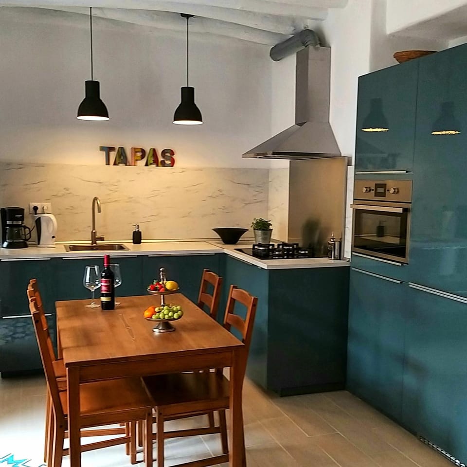 Kitchen or kitchenette, Breakfast, pet friendly, kitchen
