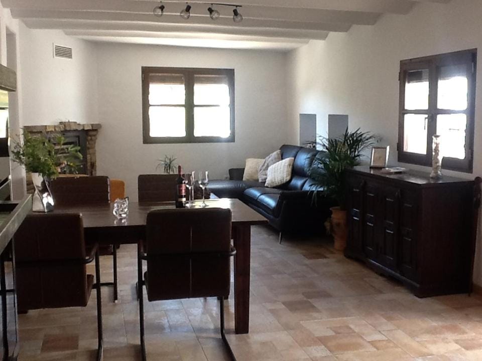 Living room, Dining area