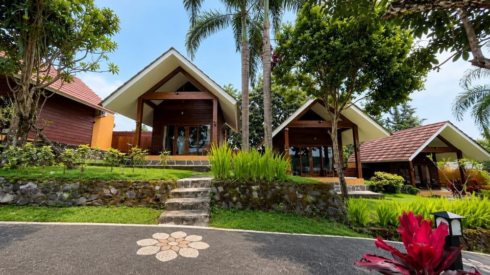 Pondok Senaru Cottages Campground/ 
RV Resort in West Nusa Tenggara, Indonesia
