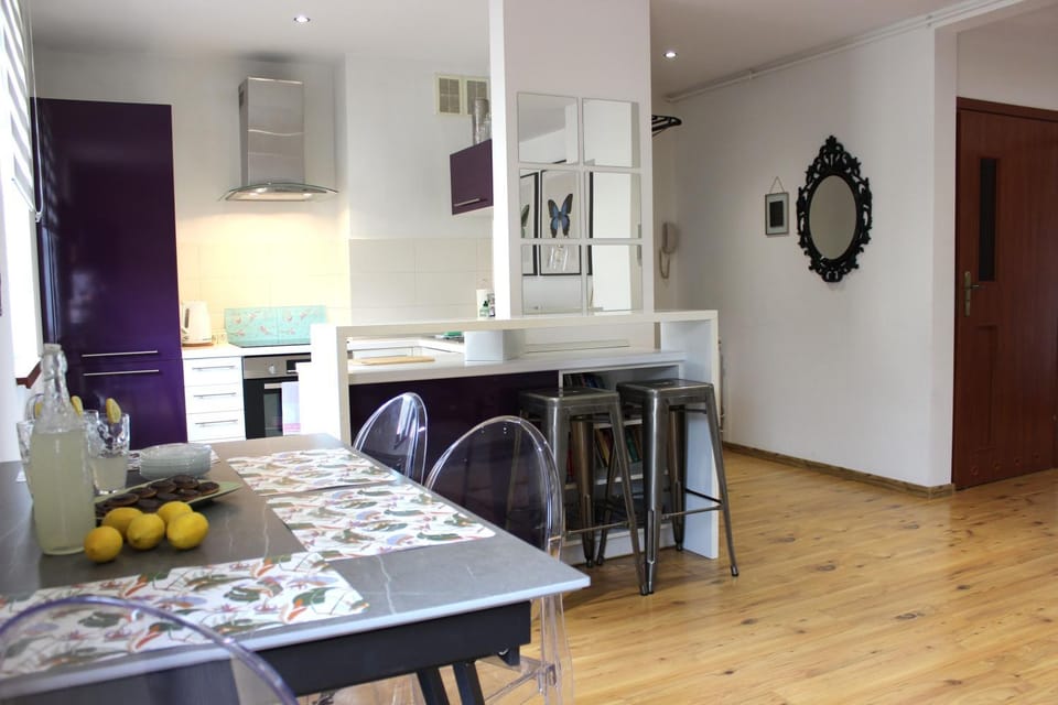 Dining area, kitchen