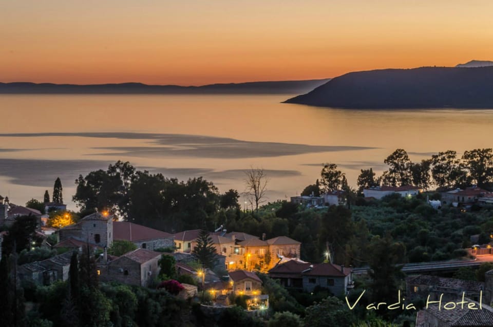 Natural landscape, City view, Mountain view, Sea view, Sunset